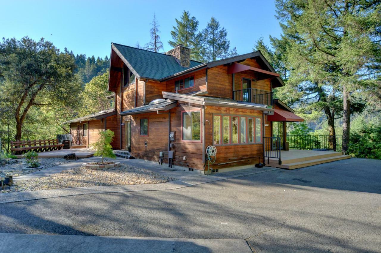 Morrisons Rogue River Lodge Merlin Exterior foto