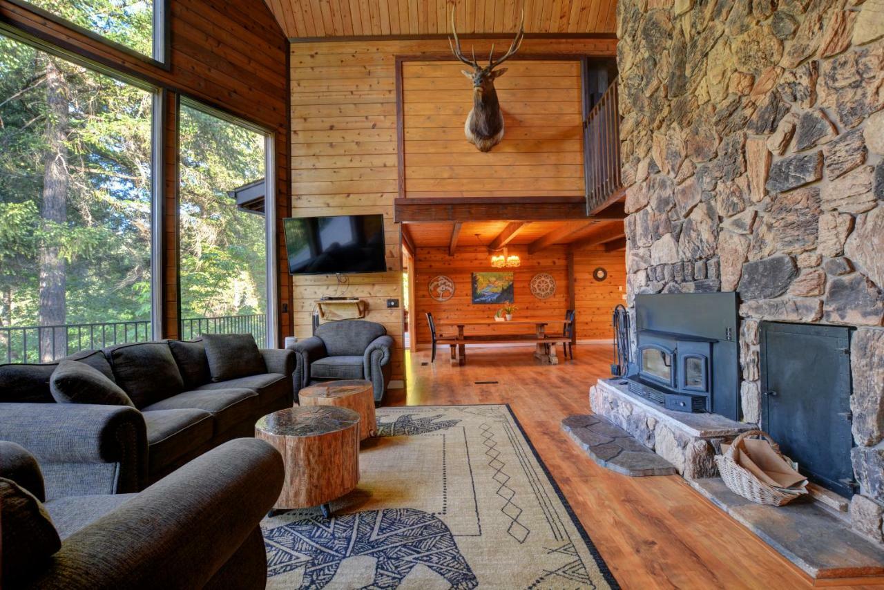 Morrisons Rogue River Lodge Merlin Exterior foto